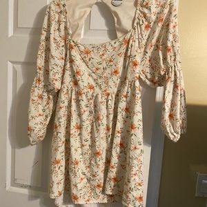 White floral mini dress with tie back Size A (14/16) from Arula